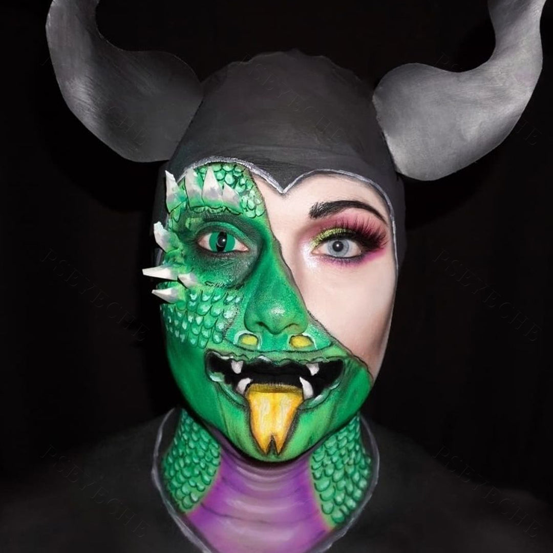 Green Cat Eye Halloween Contacts Secondary image